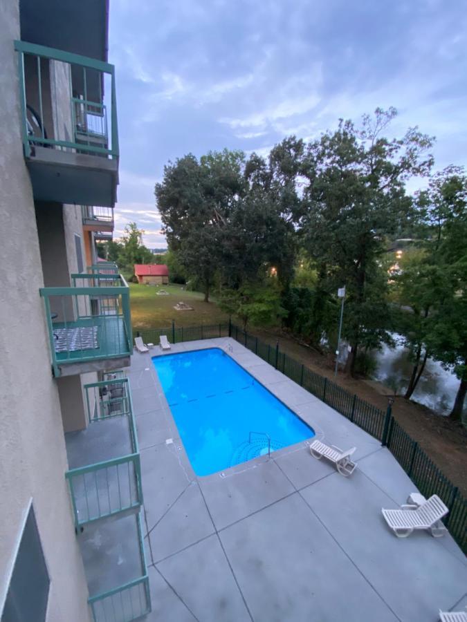 פיג'ן פורג' River Place Condos #102 2Bd מראה חיצוני תמונה
